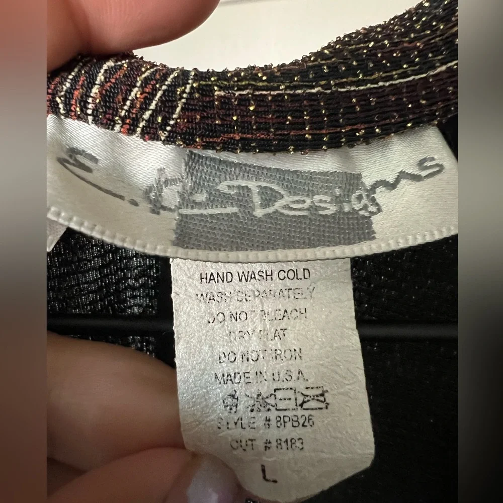 Leaf Print Top - Picture 3 of 3